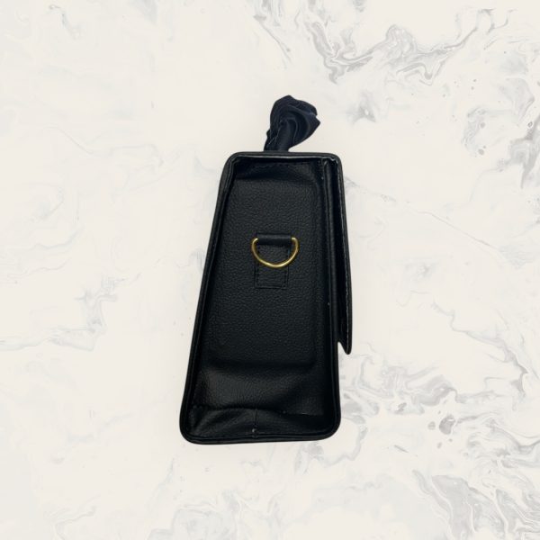 Cartera Negra Elegante con Asa Fruncida y Correa Larga - Imagen 2