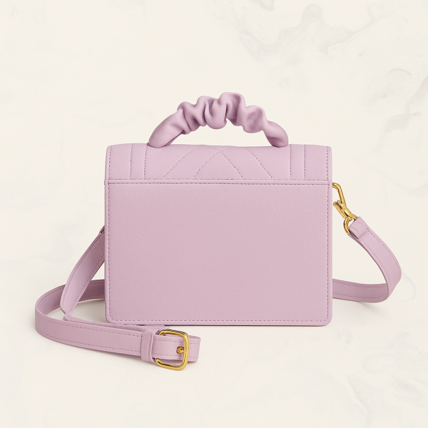 Cartera Rosa Pastel con Asa Fruncida y Detalle de Corazón - Imagen 3